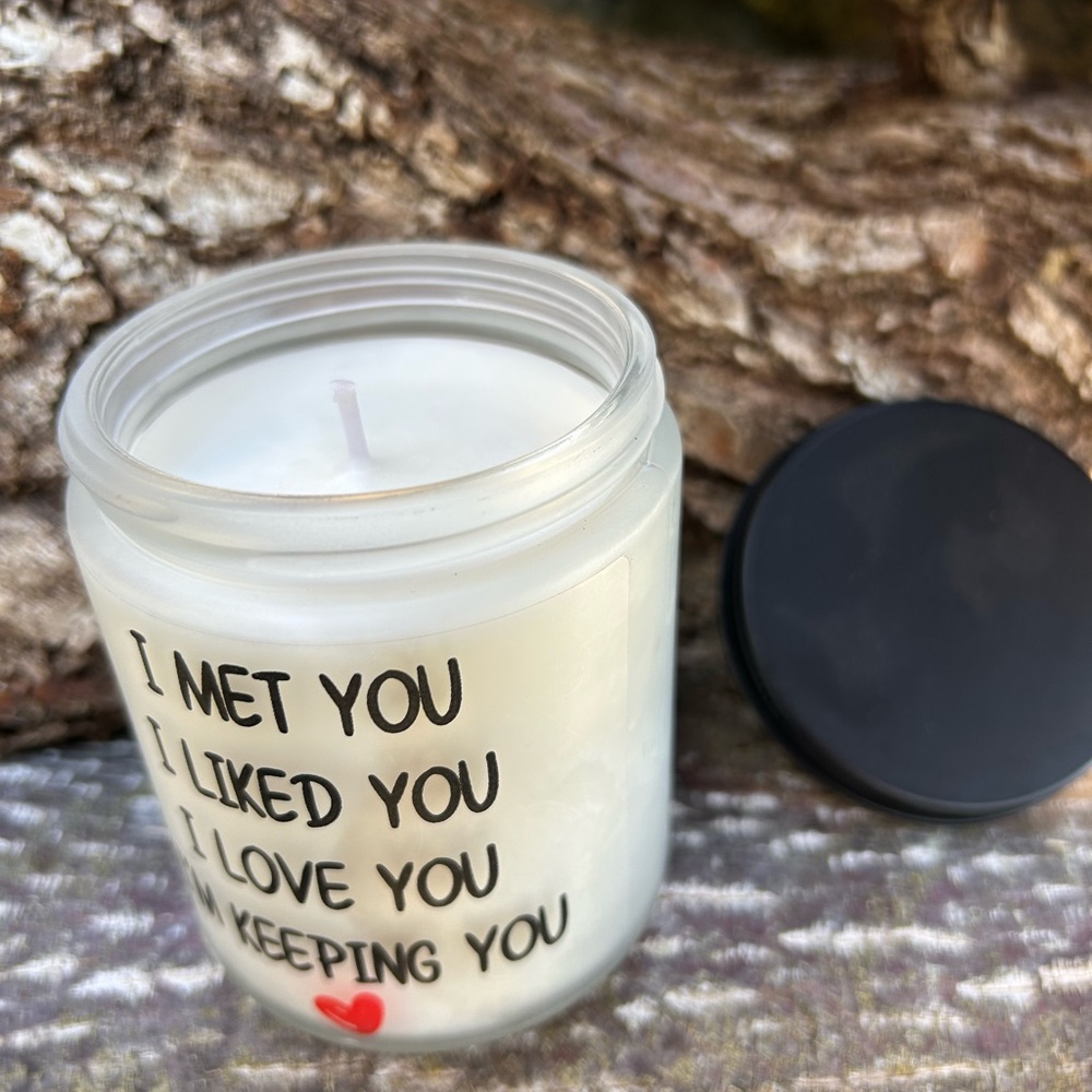 i met you i like you im keepin youWhite Candle with Romantic Quote and Black Lid - Picture 2 of 7
